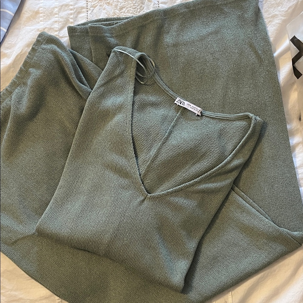 Zara Sage Green V-Neck Knit Sweater and pant set